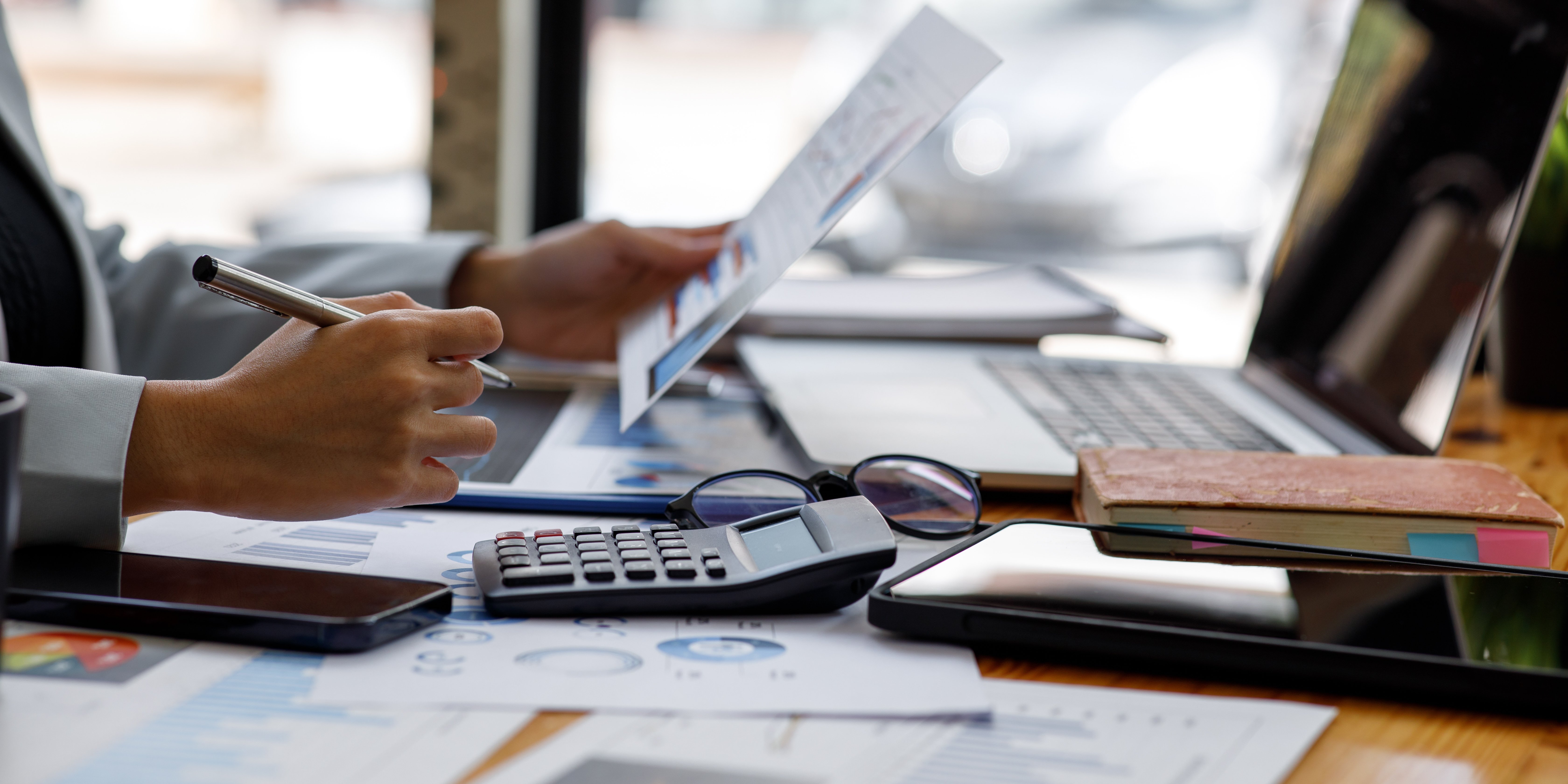 An accountant at work side profile